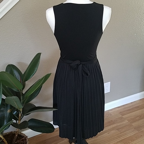 Banana Republic cocktail dress - Picture 2 of 5